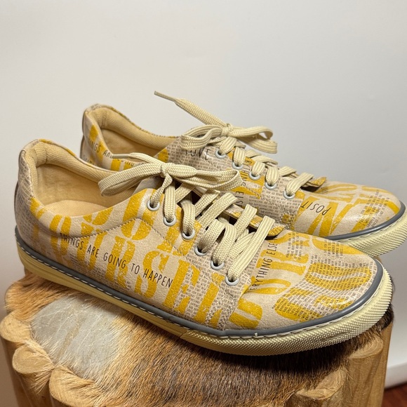 DOGO
Women Vegan Leather Sneakers - Love Yourself Design - Il - Picture 2 of 7